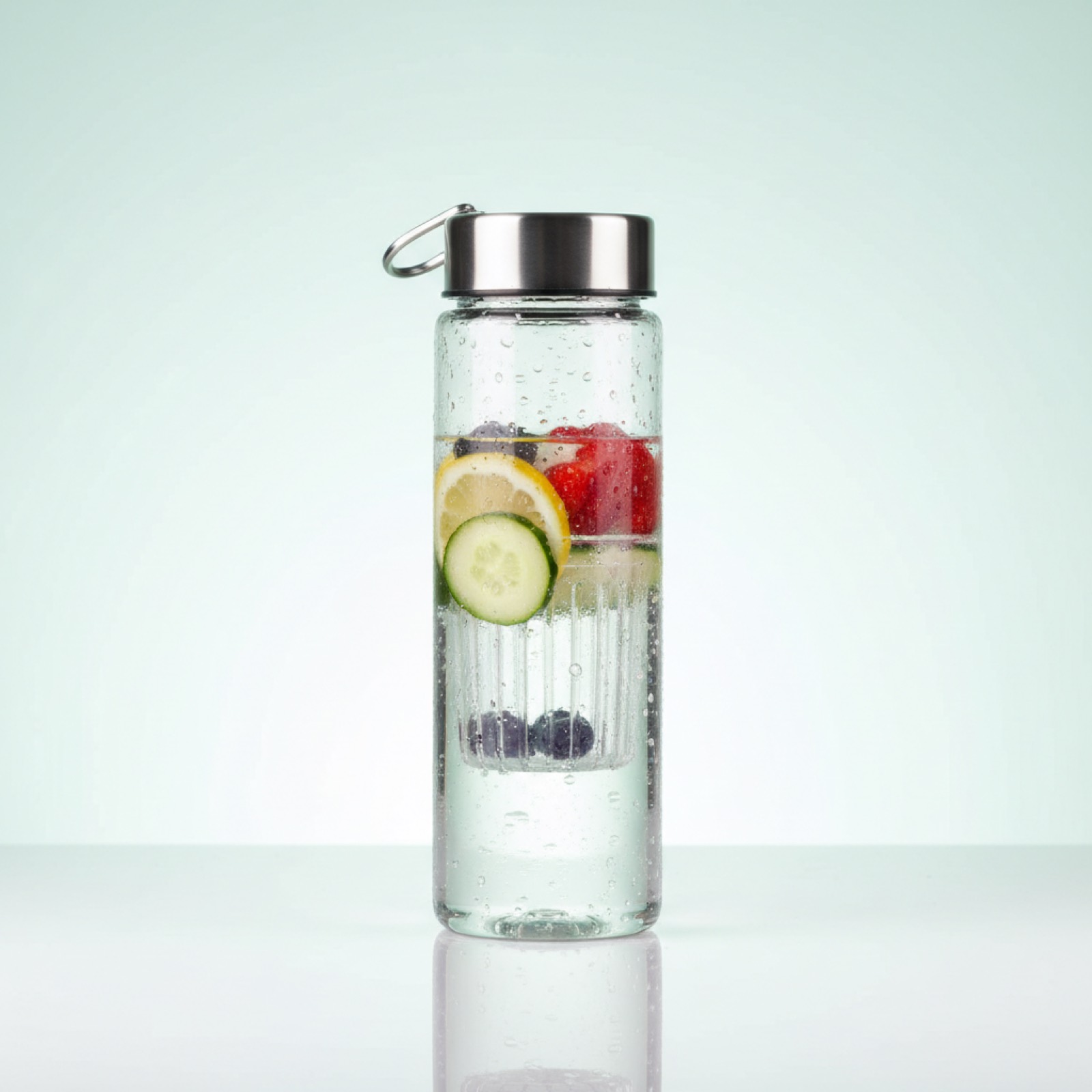 Bouteille Infuseur à Fruits 700 ml